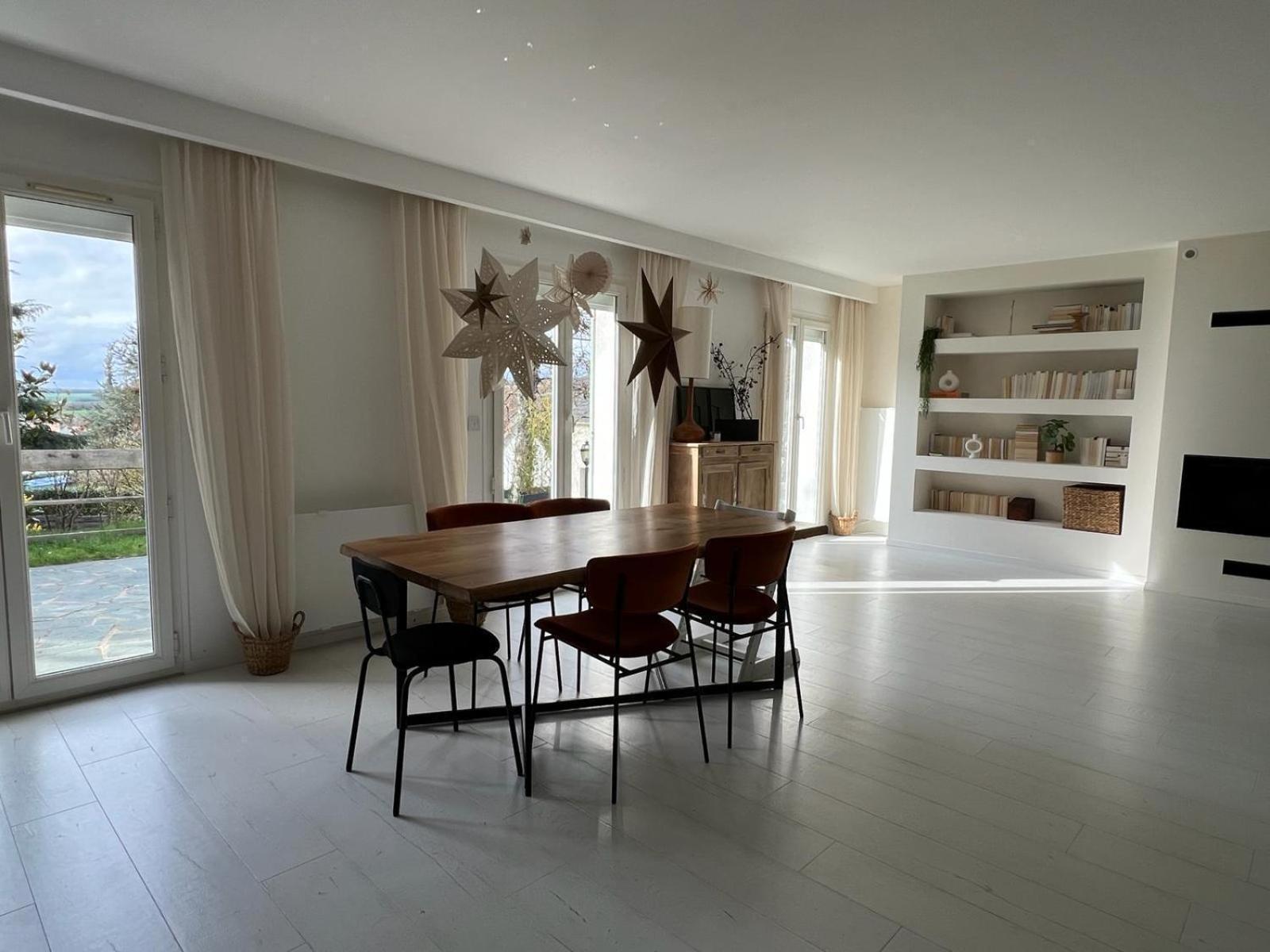 Maison Familiale, Belle Et Moderne Proche De Versailles Et Thoiry Maule Exterior photo